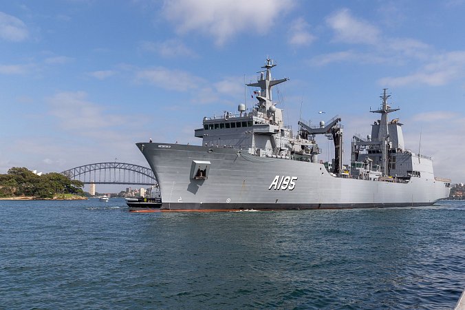 Транспортный корабль AOR A195 Supply (Австралия)